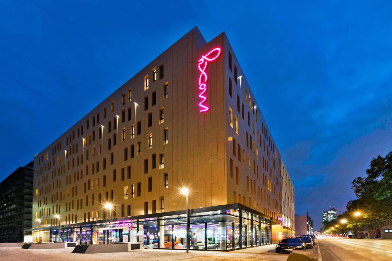Отель Moxy Frankfurt East Франкфурт-на-Майне Экстерьер фото